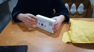 Распаковка посылки из розетки