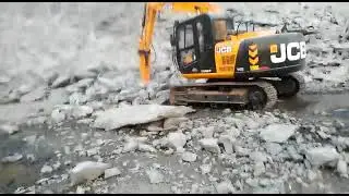 SHS 50 BREAKER INSTALL JS140 MACHINE #breaker #excavator #jcb #agriculture #bobcat