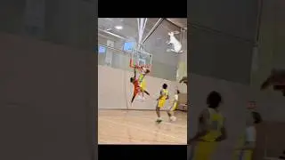 Insane hops 😬 #basketball #football #sports #funny #fitness