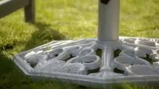 Een parasolvoet renoveren met een verfpistool