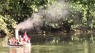 Steam Launch Bat,,last time tihis sommer