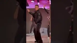 Edis Harbiye sahnesinde ayakta alkışlandı