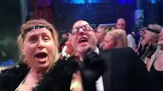 Frank Martini med glad publik p&aring; Medborgarhuset Stockholm, 2022-04-14