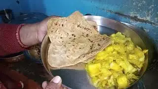 Aloo Patta Gobhi with Triangle Paratha | Simple & Tasty Dinner | FoodWithMummy