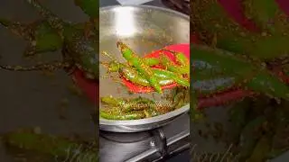 छोले भटूरे वाली चटपटी हरी मिर्च #harimirchfry #instantrecipe #achar #greenchilli #viralrecipe #food