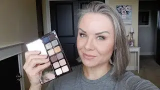 Adventures in Instagram Ad Shopping: Laura Mercier Parisian Nudes Eyeshadow Palette