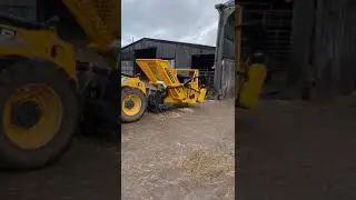 Multi Straw bedder loading fork removal, a simple task from the seat with no removal of pipes