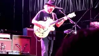 NEIL YOUNG DAYS THAT USED TO BE LIVE BAROLO COLLISIONI FESTIVAL 21 07 2014