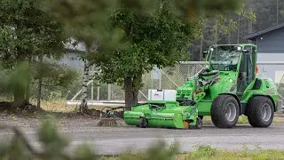 Avant attachments: Collecting broom 1500
