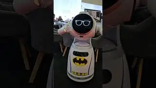 Robotic Payment Terminal in #seqmlessme #robotics #fintech #ytshorts #shorts #dubai #exhibition