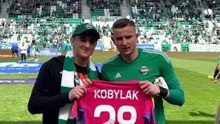 A goalkeeper's goal spurs a 100-kilometre charity trek | REUTERS
