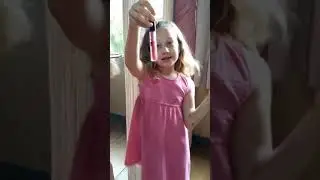 Alice dando dicas de Gloss