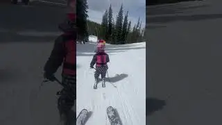 Juniper (4) does a ski lesson with one of the greats, @WinterPark