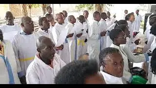 Mana Wewe Wandemye, Ndarengutse – Sainte Famille Kinama