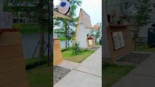 warung bentuk segitiga dipinggir danau citra 6 #warungkopi