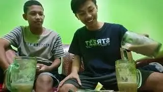 Cerita dewasa, minta vcs sama temen smp