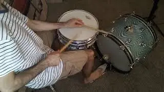 Samba on the Drum Set - The beginning (variation)