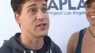 Sara Ramirez and T.R. Knight at a aids walk L.A. 2007