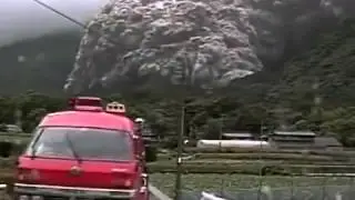 Dome collapse and pyroclastic flow at Unzen Volcano