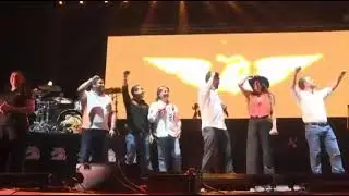 Momento exacto del desplome de escenario en mitin de Jorge Máynez en Nuevo León.