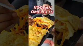 Noodles Inside an Omelette!? 😱 Korean Omelette Hack | Crazy or Genius? 😍 #viral #noodles