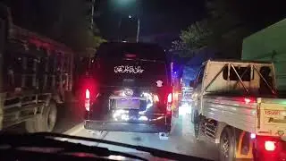 SUASANA KEMACETAN DI TONGAS PROBOLINGGO SAAT PERBAIKAN REL KERETA API