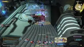 FFXIV - A Floor Tank is still 1/2 a Tank
