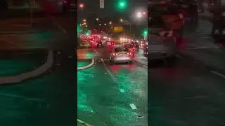 Very busy traffic in Sydney Australia🚖🚍🛵🚚