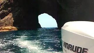 HOLE IN THE ROCK 2 - Bay of Islands / Piercy Island New Zealand