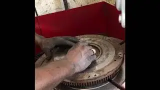 Rectificadora de volantes y planchas de embrague