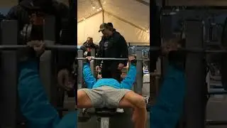 Billy Gunn Makes a 365lb Bench Press Look Easy