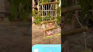 ChavChav Very Brave To Ride On The Swing With One Hand