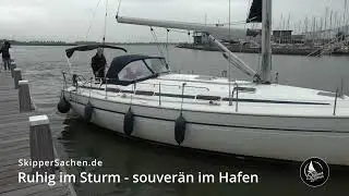 Casting off by steaming into the stern spring line. Single-handed. | Harbor maneuvers made easy