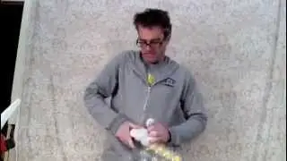 Twisted Mick making a BEER MUG Balloon