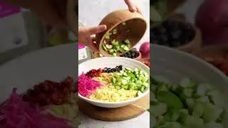 THE BEST EASY VEGAN ORZO PASTA SALAD