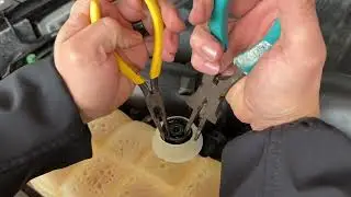 Ford broken cap removal from coolant ￼ reservoir