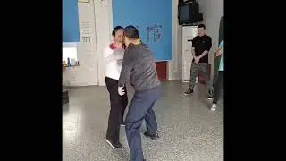 Yiquan Training V25 - How to Test Whole Body Power, Demonstrated by Mr.Yao Chengrong