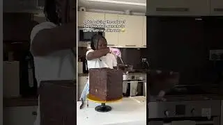 Im the color of chocolate 🤗 #cake #cakemeaway #cakeart #cakesundublin #homebaker #homebakery #dublin