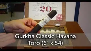 Unboxing the Gurkha Classic Havana Toro (6