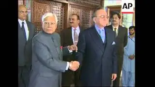India and Pakistan foreign ministers meet