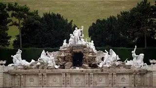 ► &ldquo;Sch&ouml;nbrunn Palace and Garden&rdquo;  - Vienna, Austria. [HD]