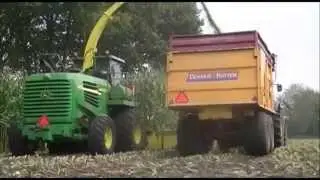 Mais 2014 - John Deere 7300 - Dekker - Putten - John Deere 7530 en 6930