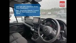2023 renault traffic white van