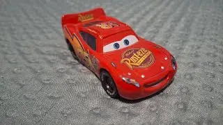 Primeiro vídeo desse canal fazendo review do Relâmpago mcqueen de carros 1 