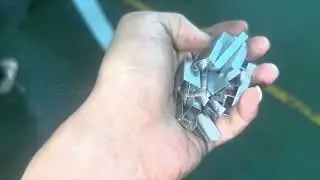 The engineer has debugged the staple making machine.#staplemakingmachine #staple #staples 