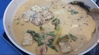 Gulai Otak Sapi dengan Tempe & Tunas Kol Ijo