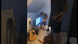 How to fix a broken TV😀 #funny #funnyshorts #comedy #howtofix #tv
