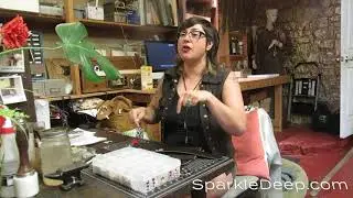 Kiya interviews Ana Poe of Paco Collars about starting a business