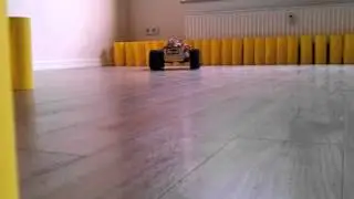 Robot with SHARP 2Y0A21 Distance Sensor First Tests