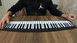 Mini piano